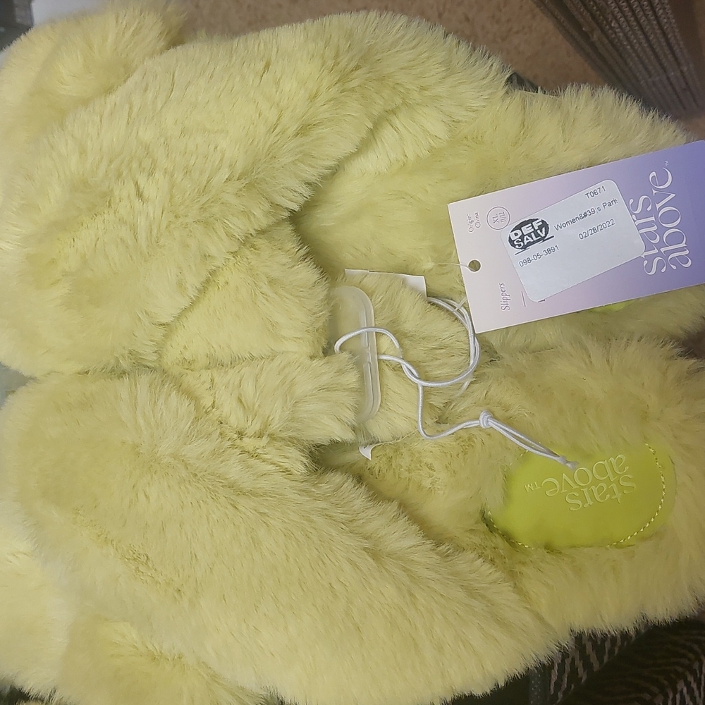 Womens crossband fur slippers